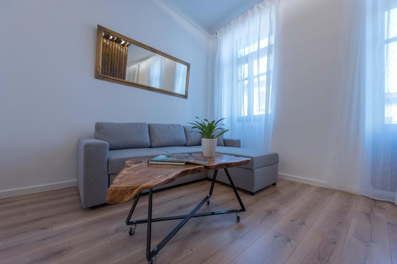 1571_Suites A1 Návpaktosz Kültér fotó